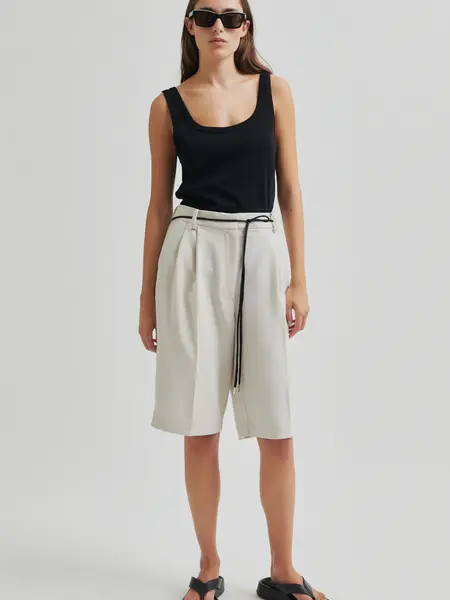 Second Female Fique string shorts Moonstruck