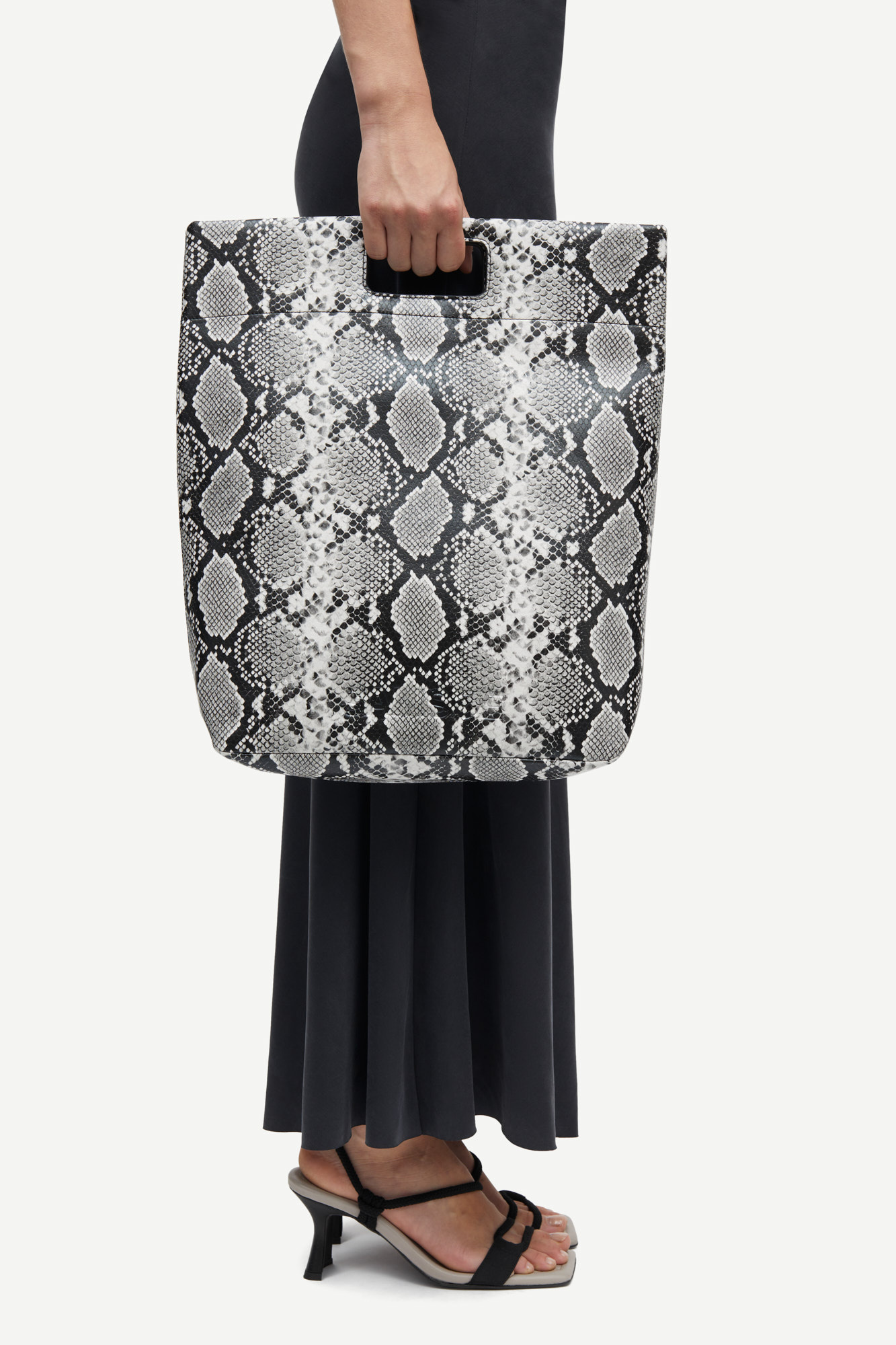 Samsoe Samsoe Sajennie tote bag Black white snake
