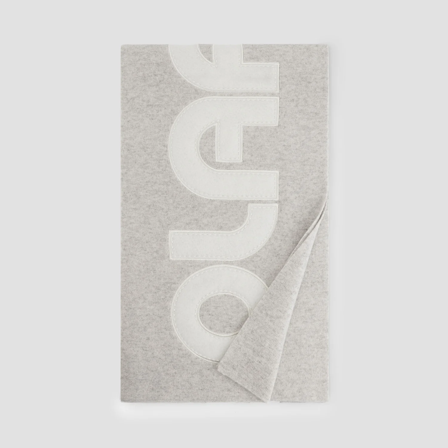 OLAF Retro applique scarf Cement