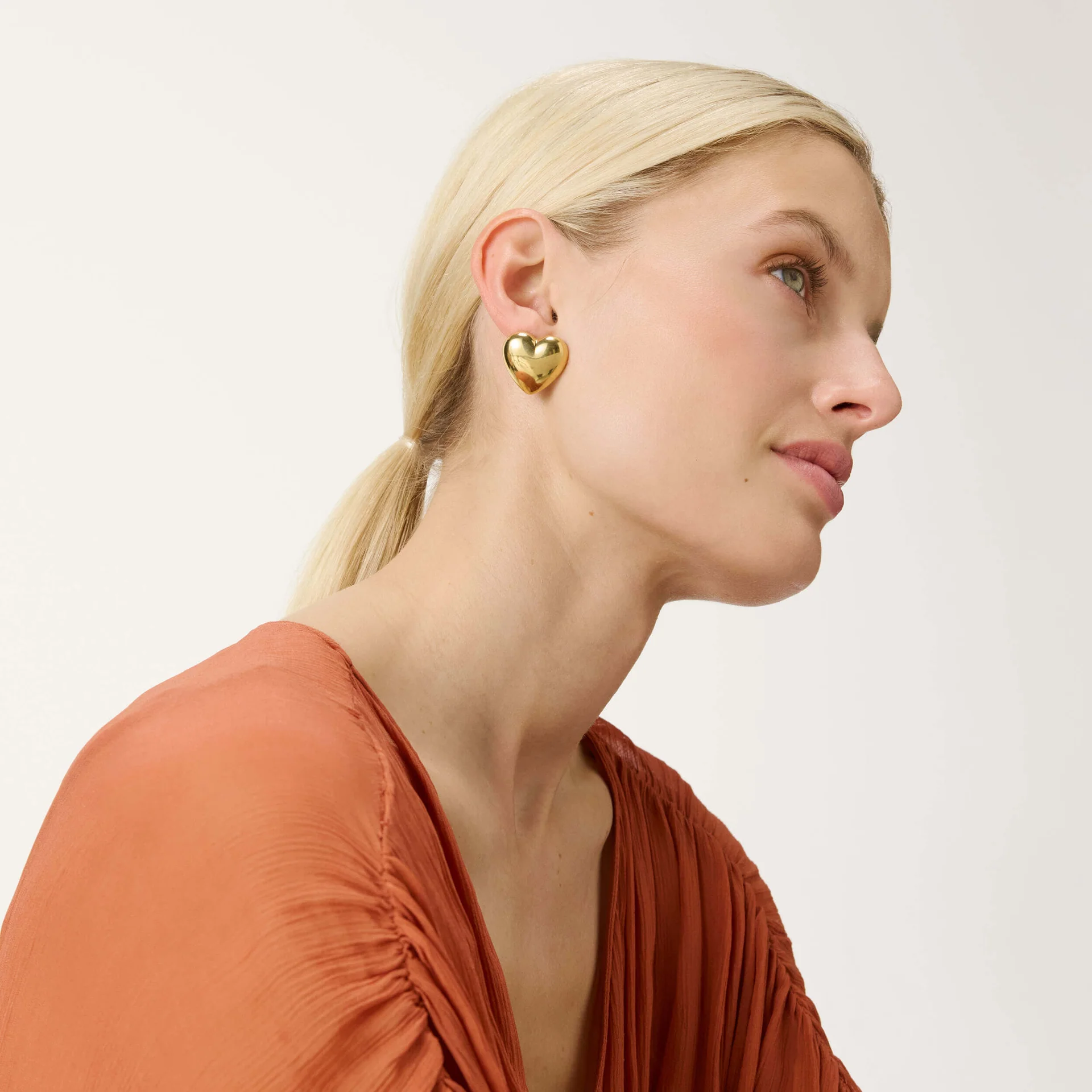 Vanessa Baroni Love earring Gold