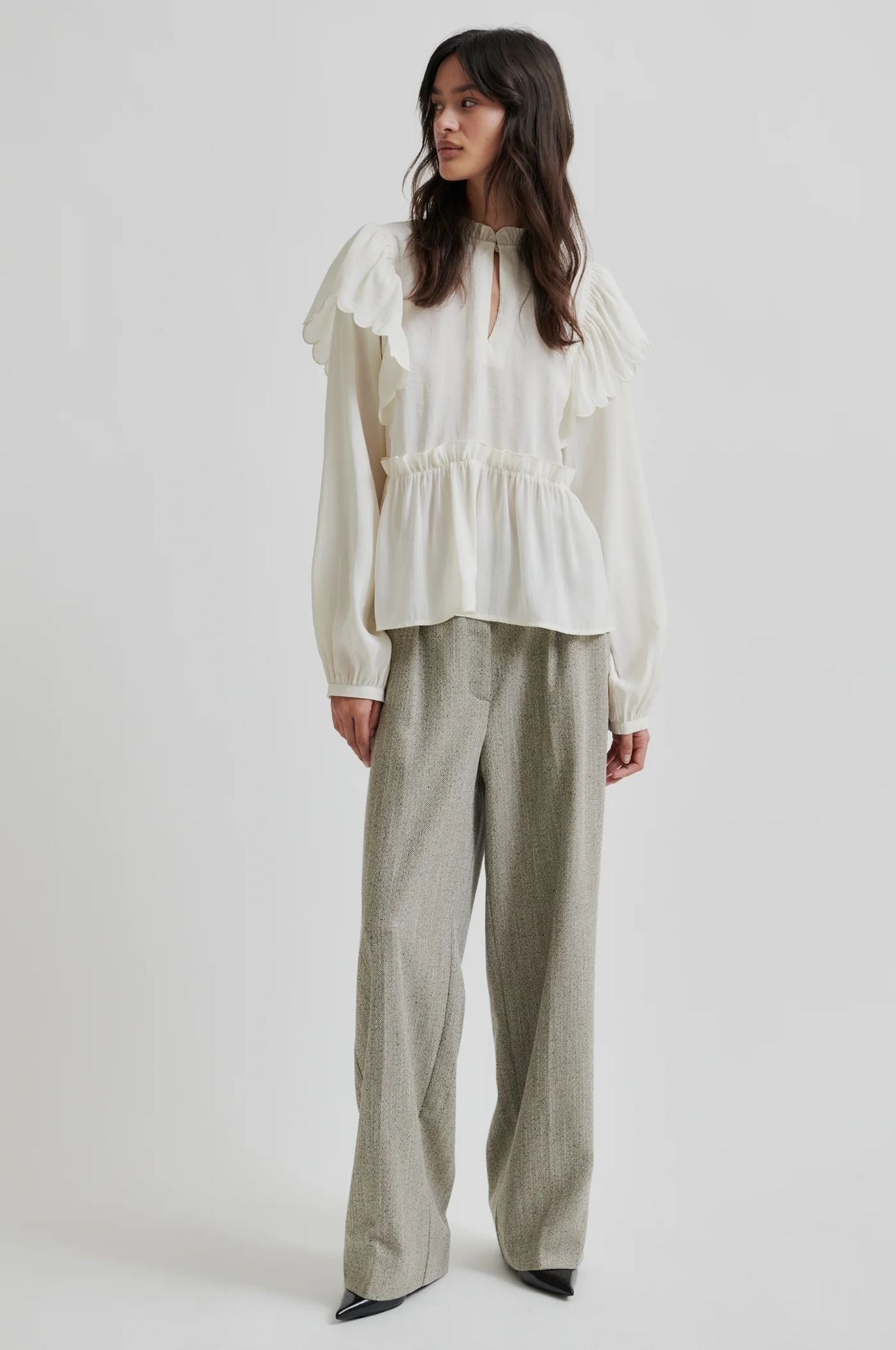 Second Female Jun trousers Trench coat