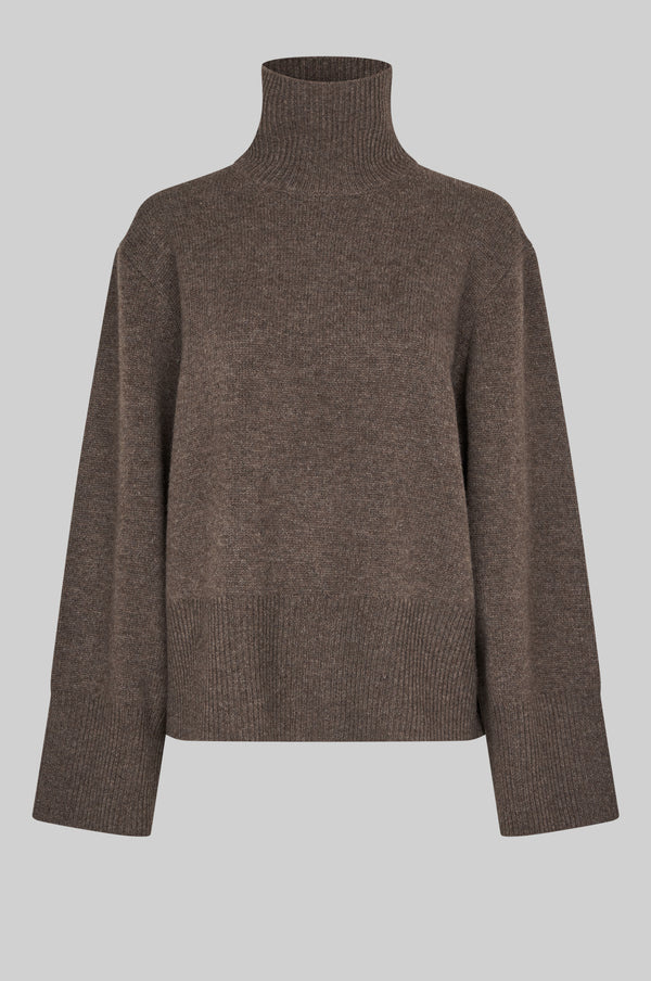 Second Female Alpha knit T-neck Delicioso