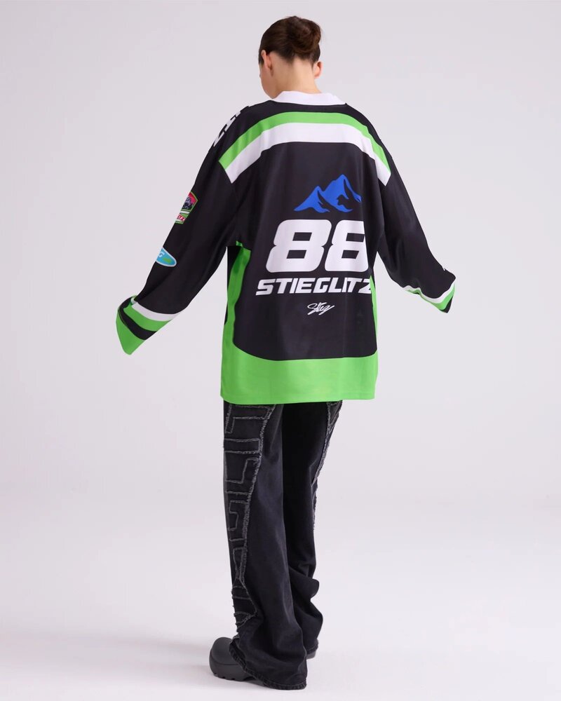 Stieglitz Alando wide skate longsleeve Black