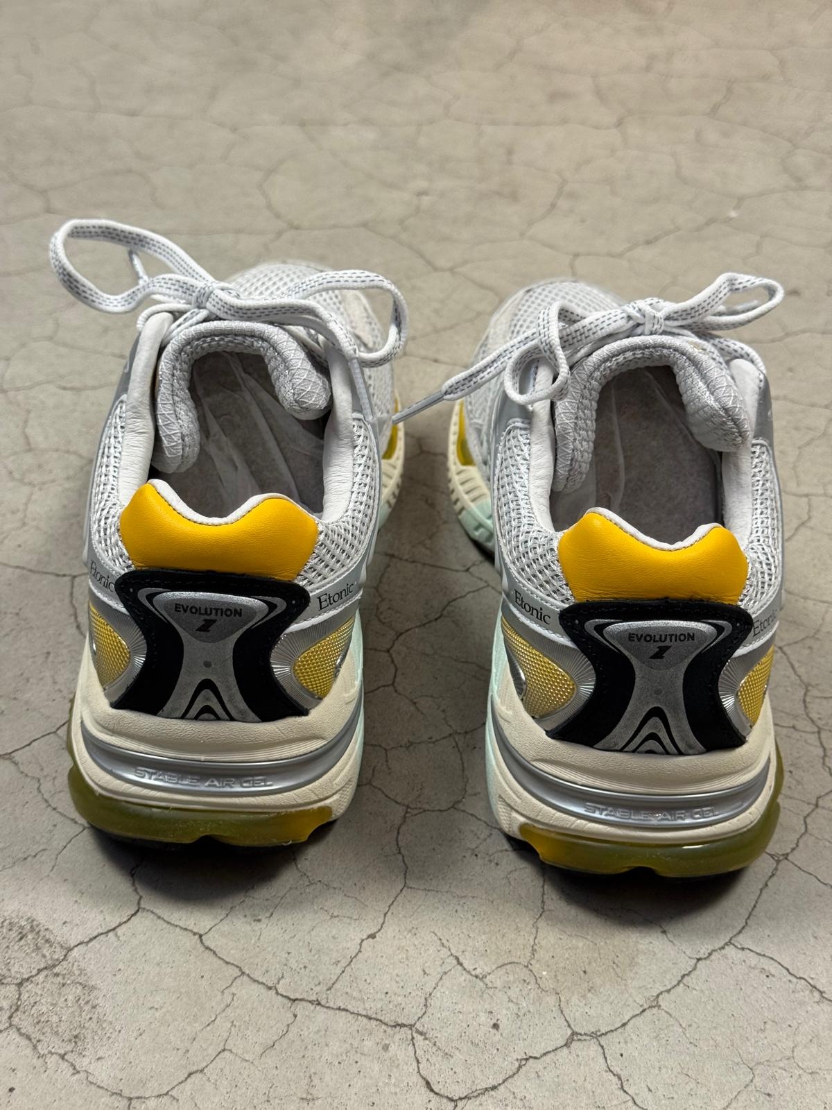 Etonic Evolution saturn sneakers Spectra