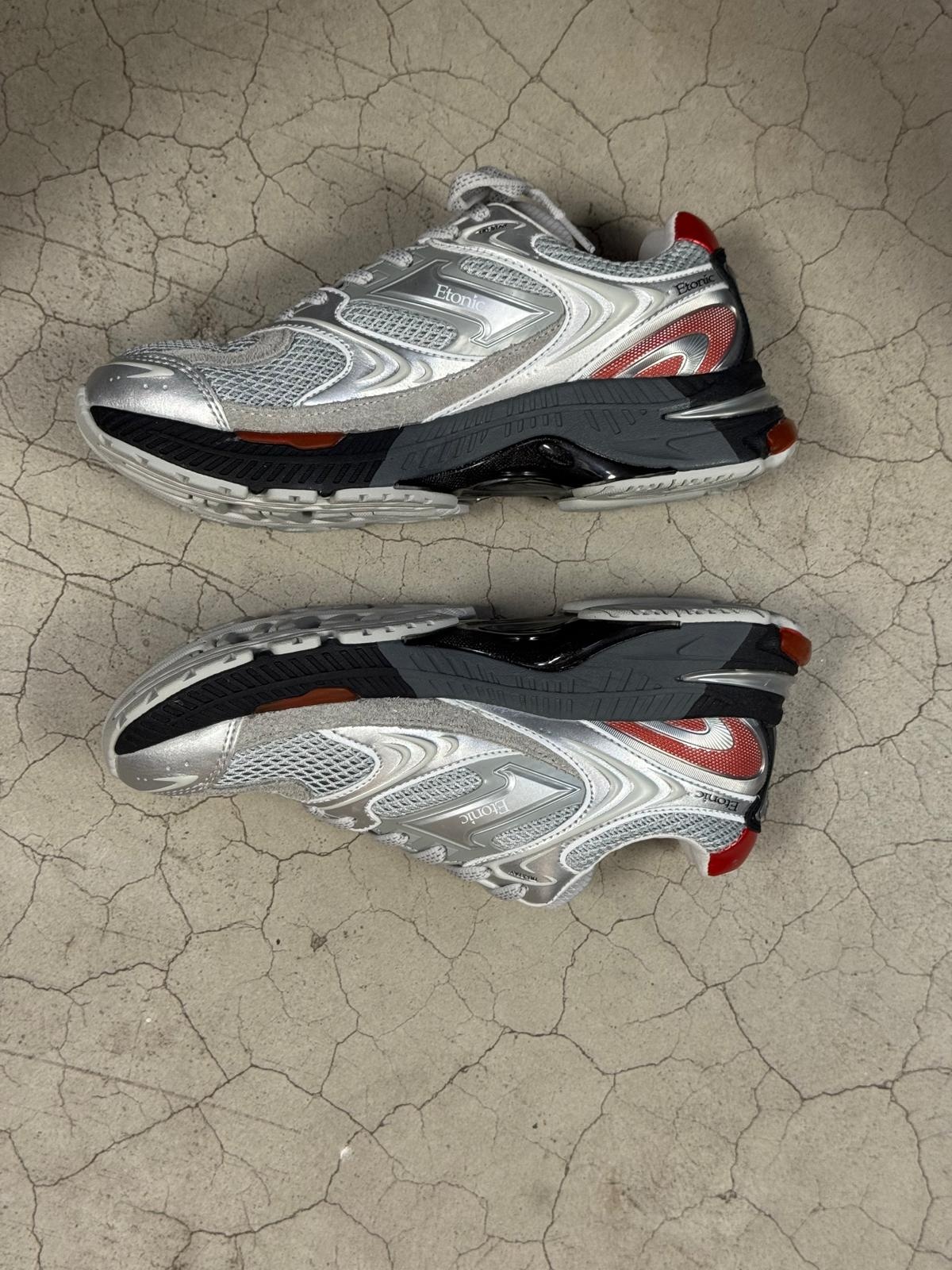 Etonic Evolution jupiter sneakers Icefire