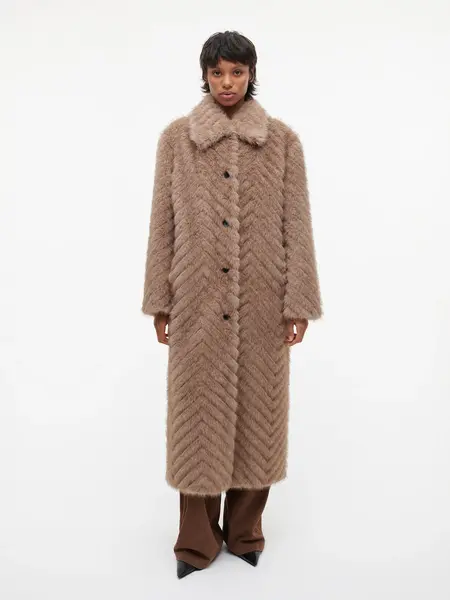 Studio AR Scarlet faux mink zigzag jas Camel