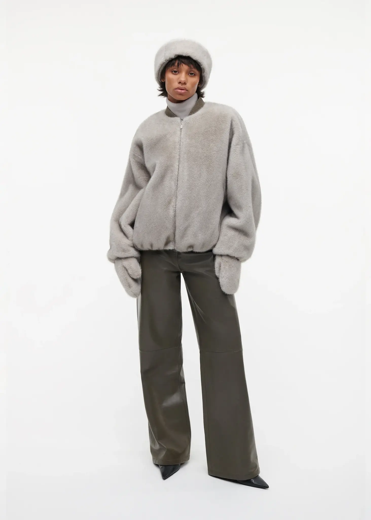 Studio AR Evalyn faux mink wanten Clay