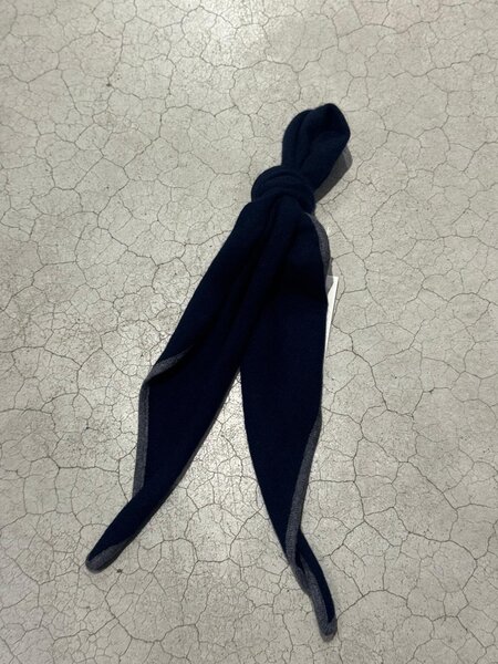 Lisa Yang Chelsea scarf Navy/Graphite