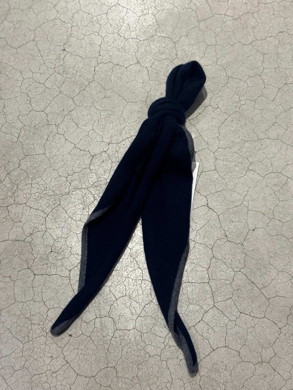 Lisa Yang Chelsea scarf Navy/Graphite