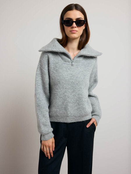 KARMA KOMA Max pull Light grey