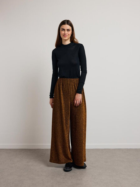 KARMA KOMA Lula pull Black