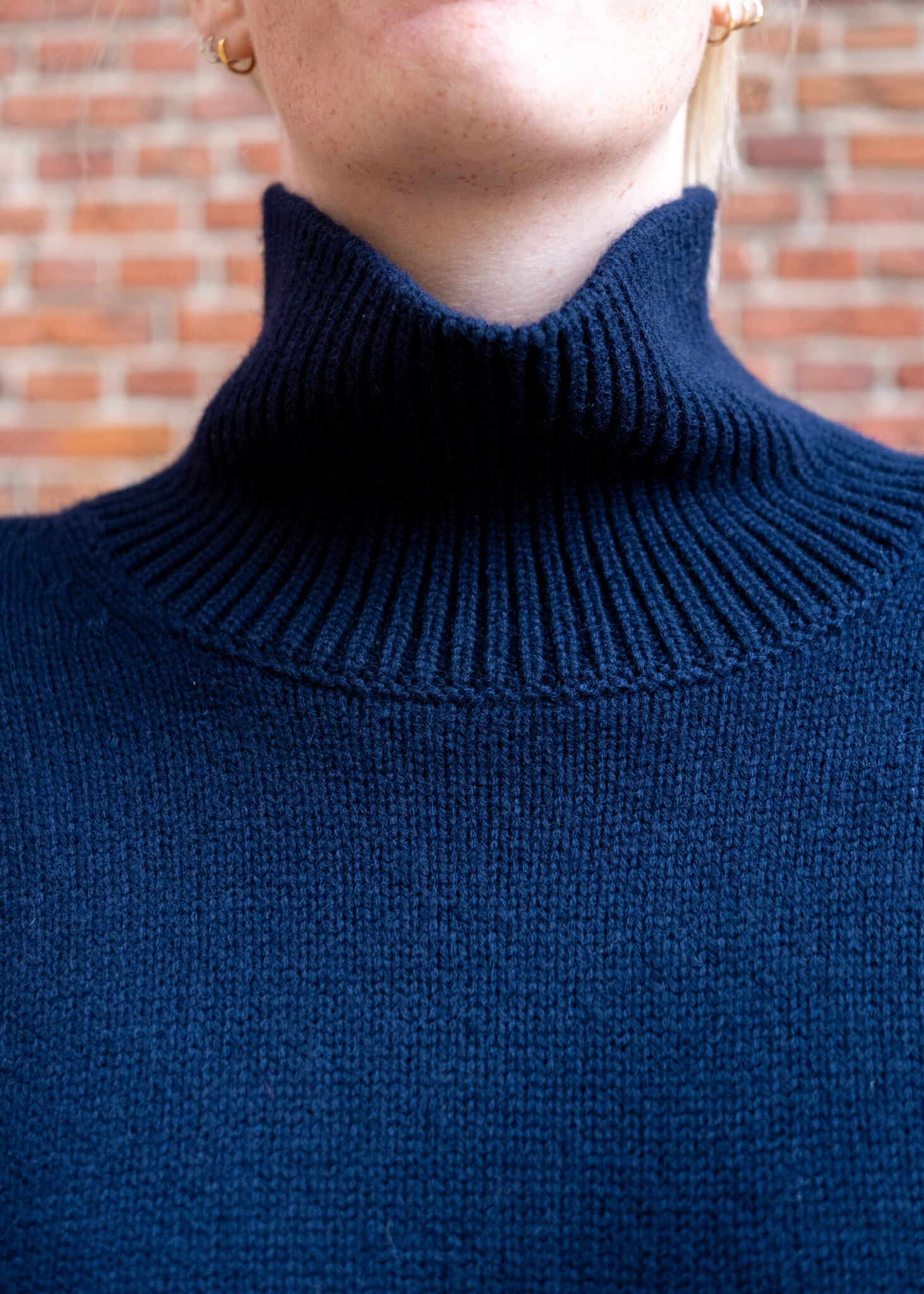 Lisa Yang Heidi sweater Navy