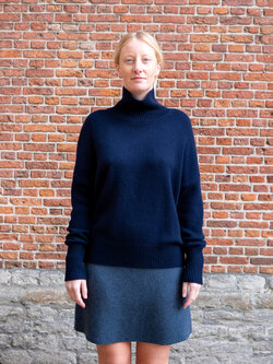 Lisa Yang Heidi sweater Navy