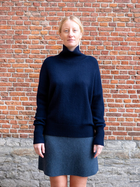 Lisa Yang Heidi sweater Navy