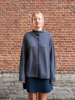 Lisa Yang Catrine cardigan Graphite