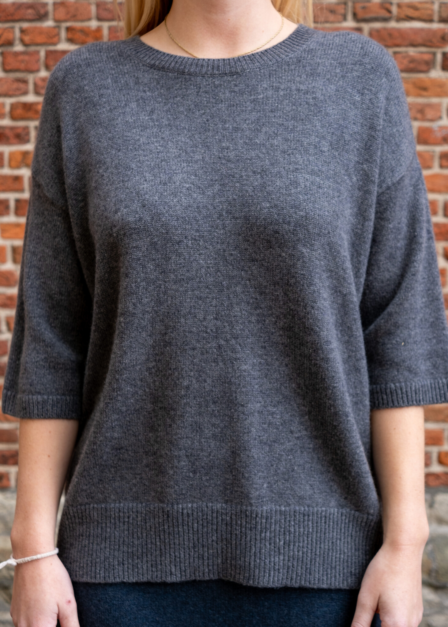 Lisa Yang Camille sweater Graphite