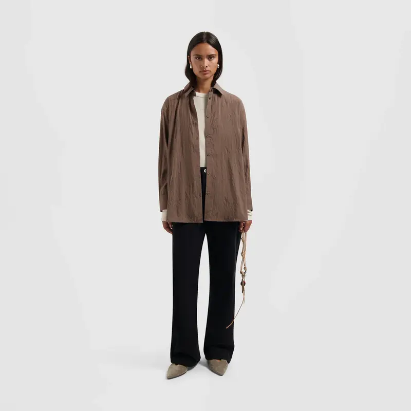 OLAF Monogram embro oversized shirt Taupe