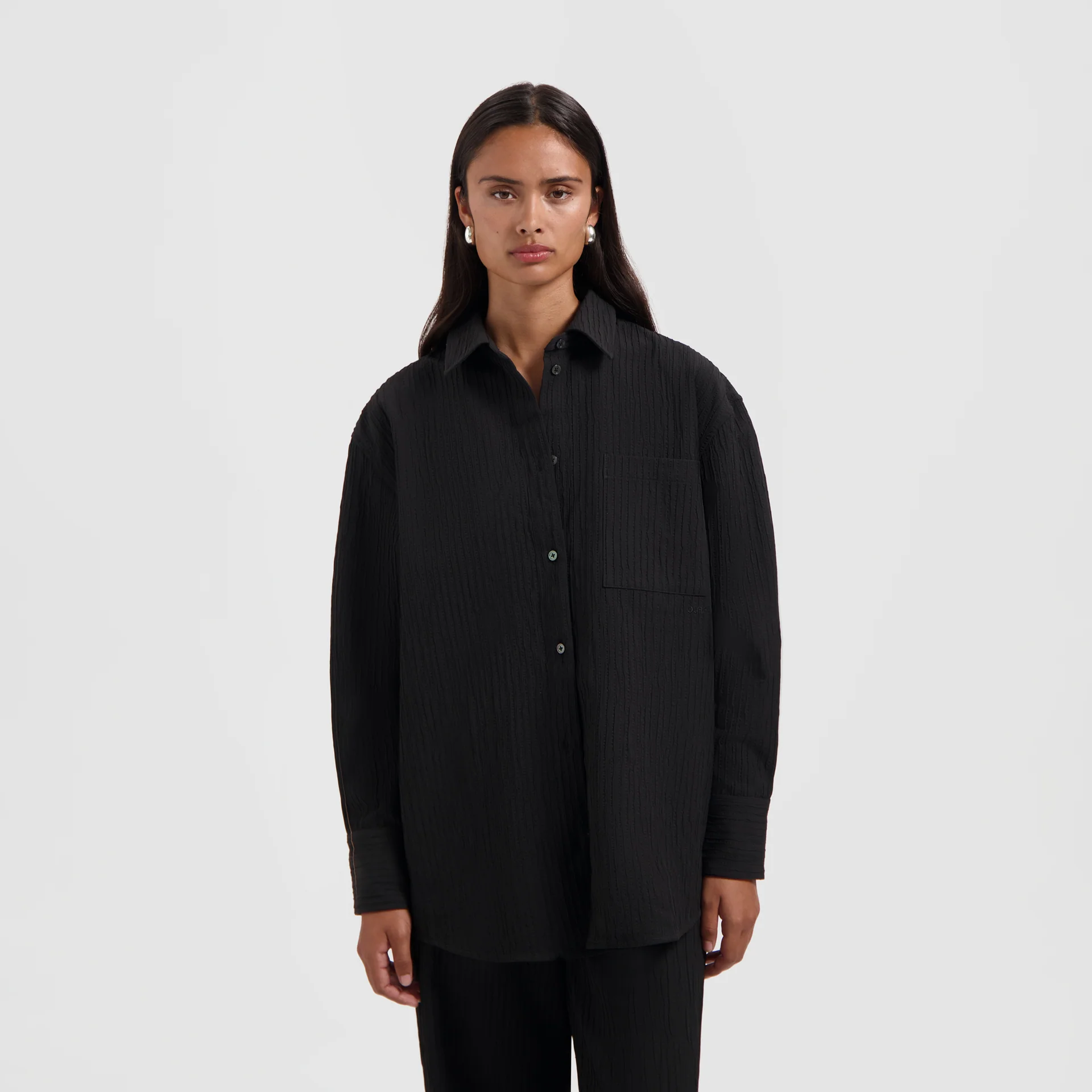OLAF Textured drapey shirt Black