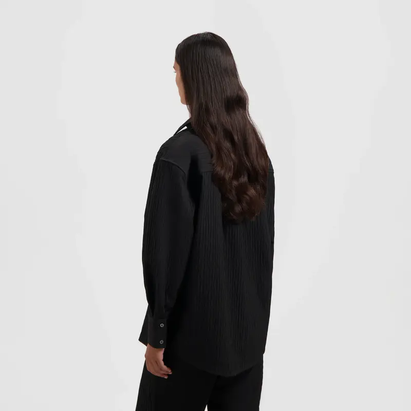 OLAF Textured drapey shirt Black