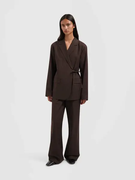 OLAF Pinstripe tie detail blazer Hot fudge
