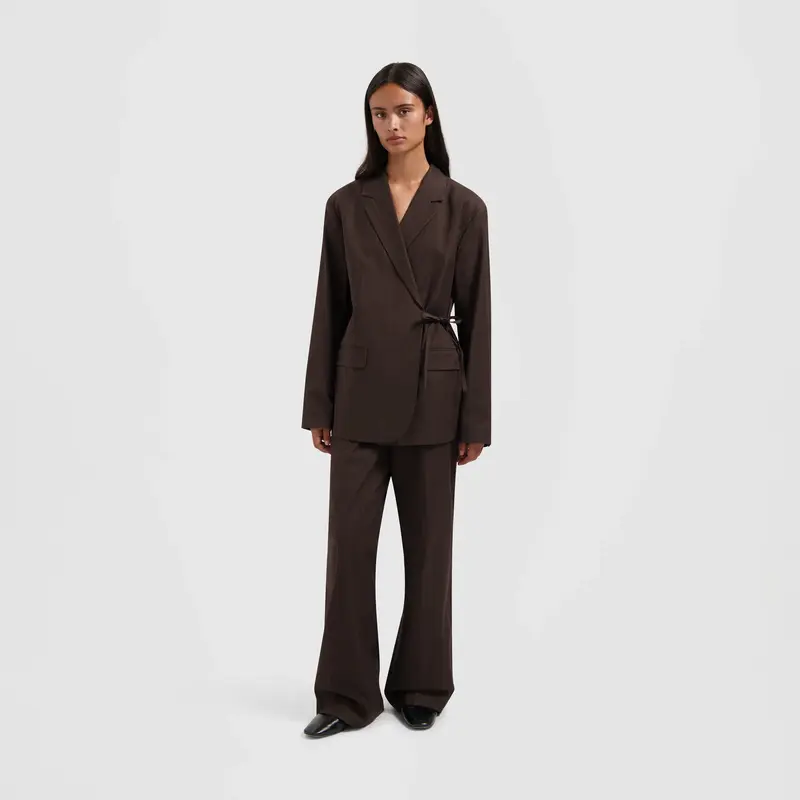 OLAF Pinstripe tie detail blazer Hot fudge