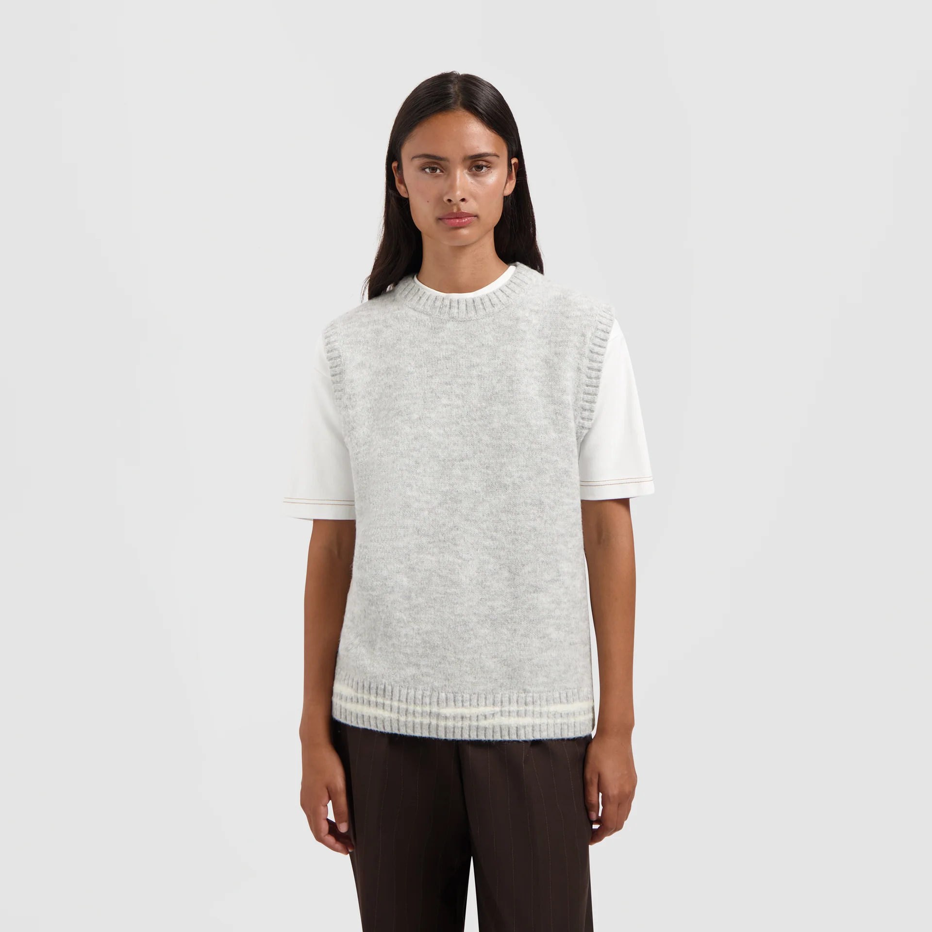 OLAF Crafted detail knit vest Heather grey