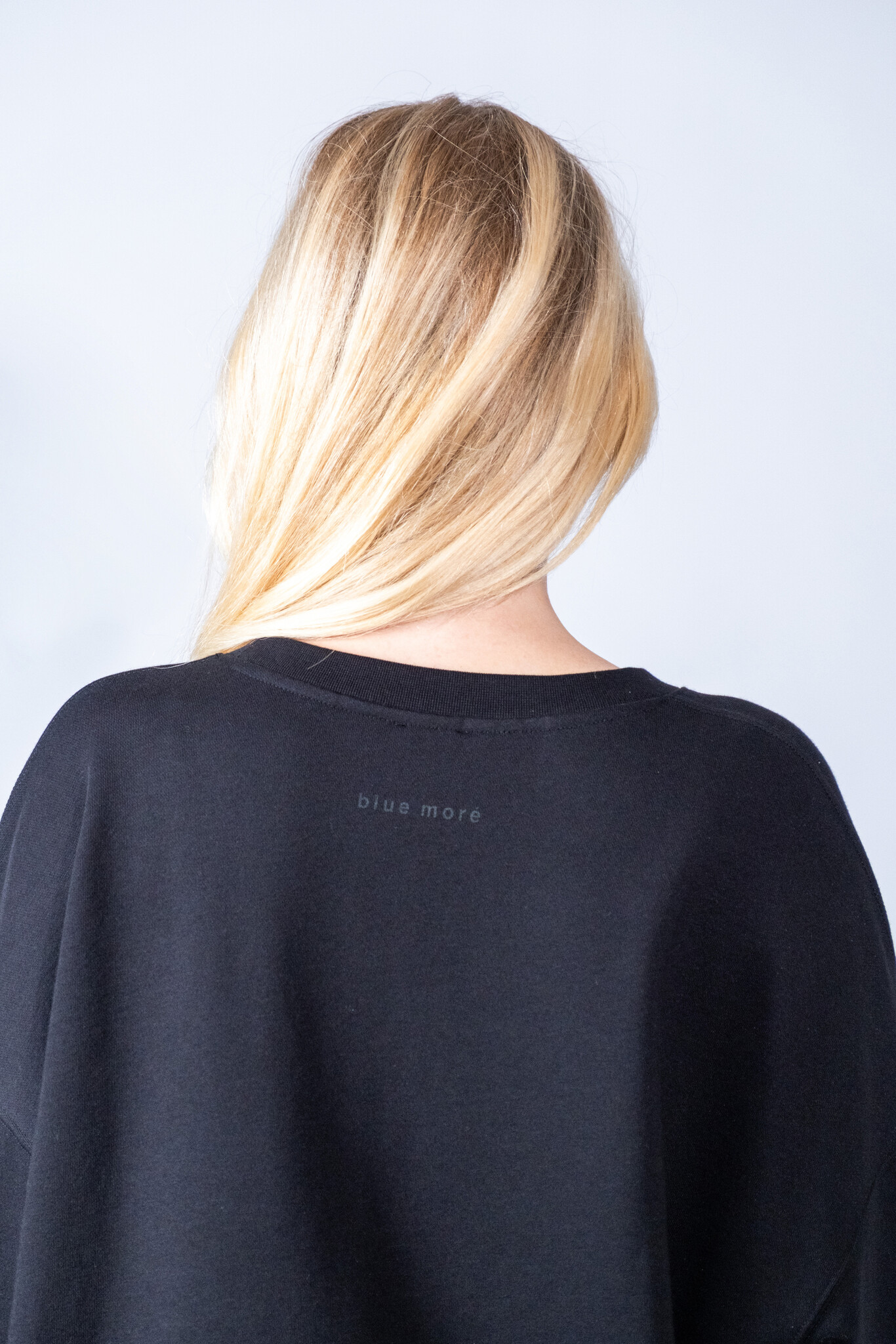 BLUE MORÉ Mar sweater Black