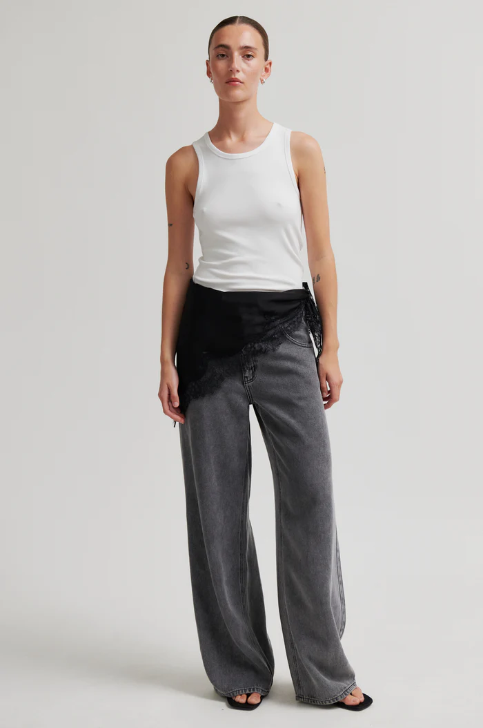 Second Female Lacia scarf Black