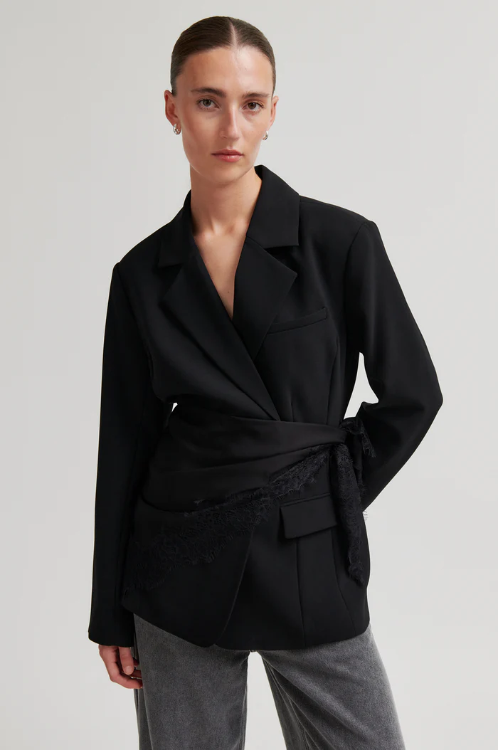 Second Female Lacia scarf Black