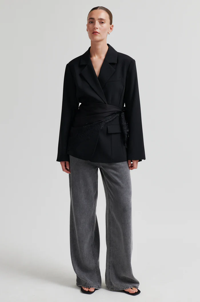 Second Female Lacia scarf Black