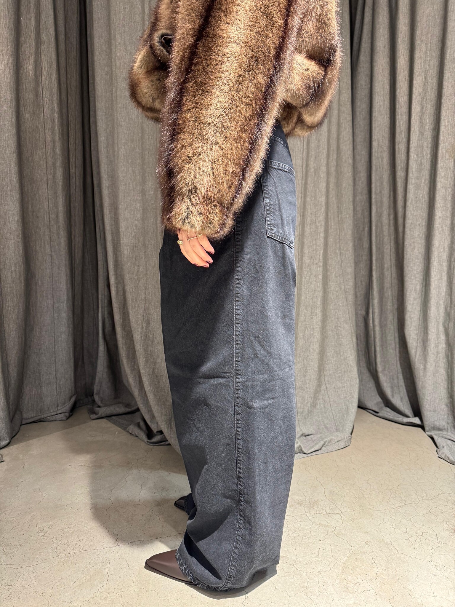 Haikure Candy twill jeans Carbon