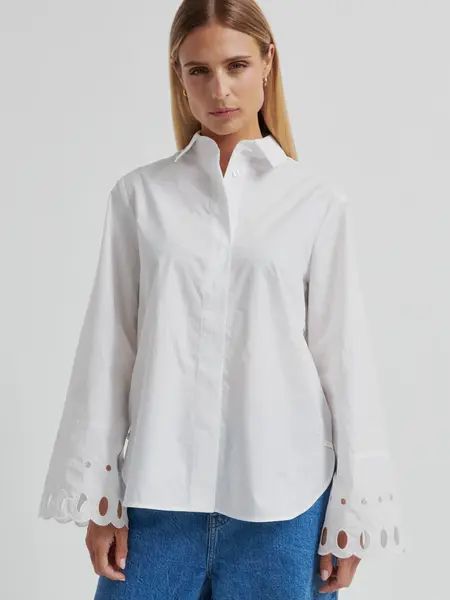 Second Female Yenifer shirt White