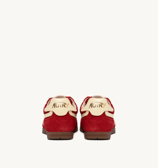 Autry UB08 Windspin low sneaker Ruby rutabaga