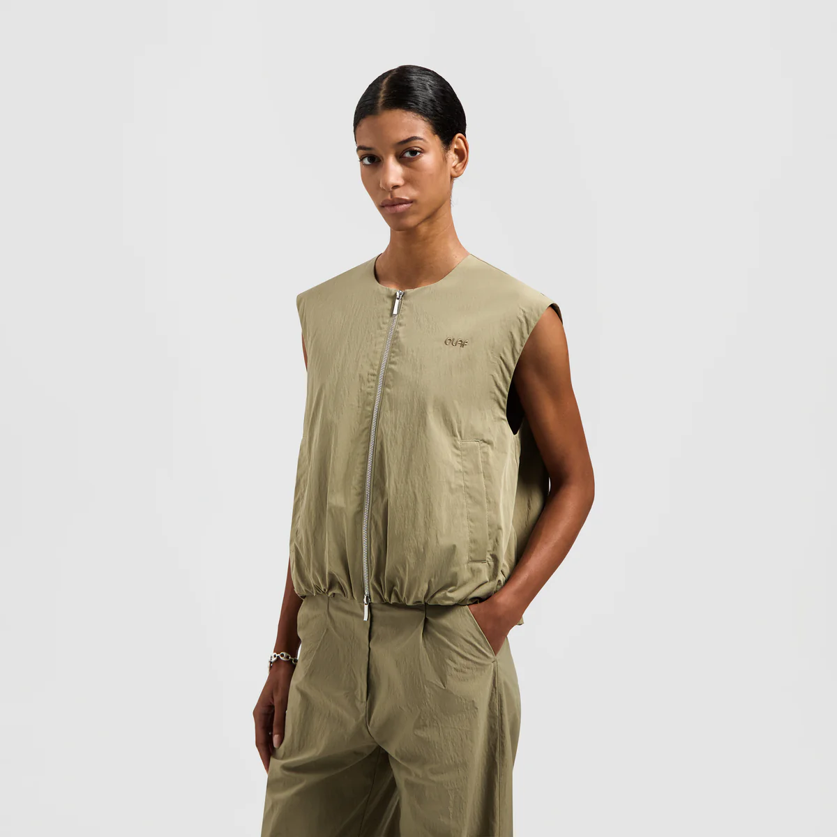 OLAF Zip up gilet Threehouse