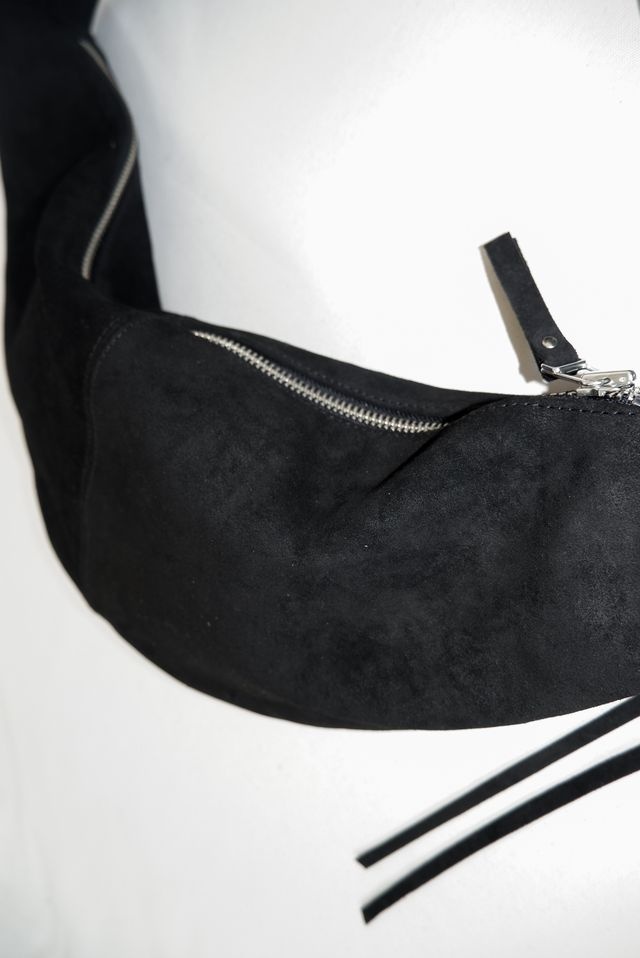 NONA Banana bag XL Black suede