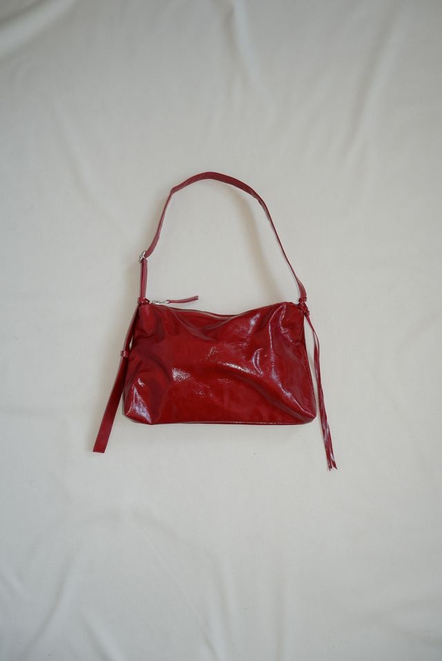 NONA Zip pocket bag Crushed patend Ruby