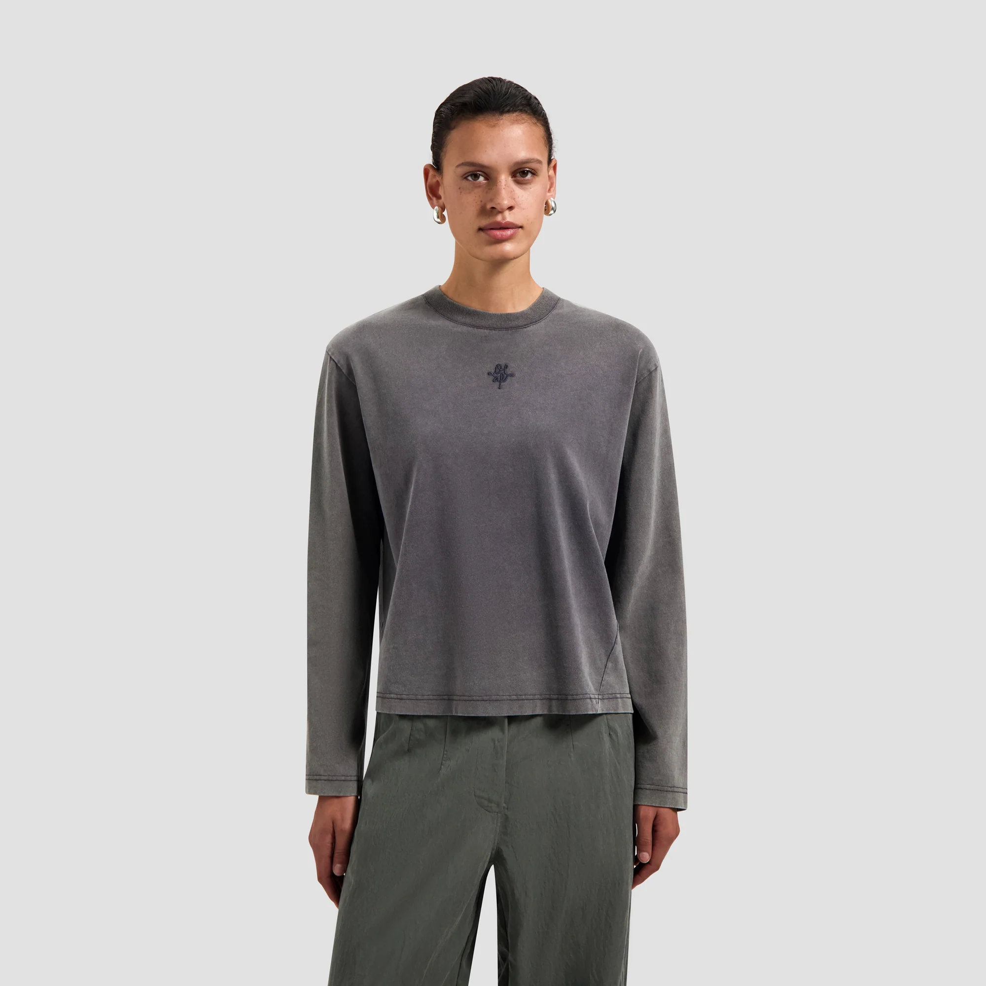 OLAF Monogram washed tee Charcoal
