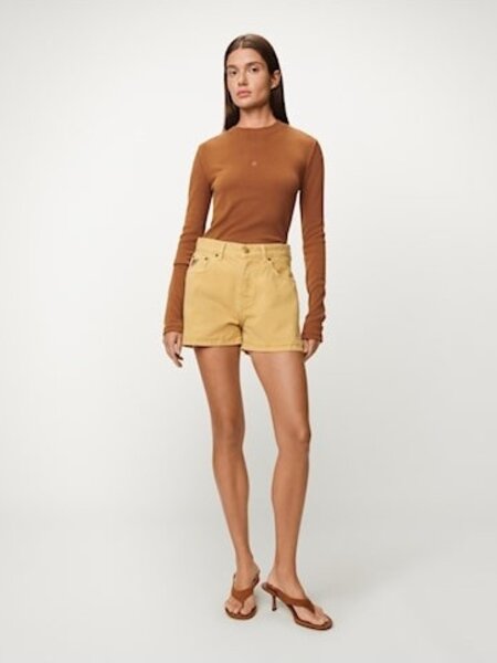 Lois Sandra short Golden haze