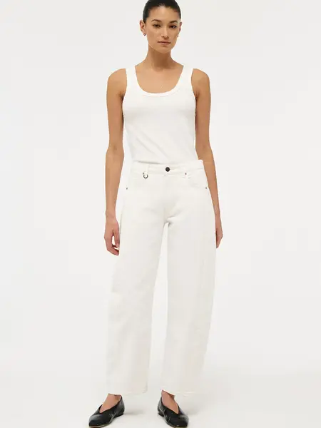 Neuw Amber barrel jeans Fresh white