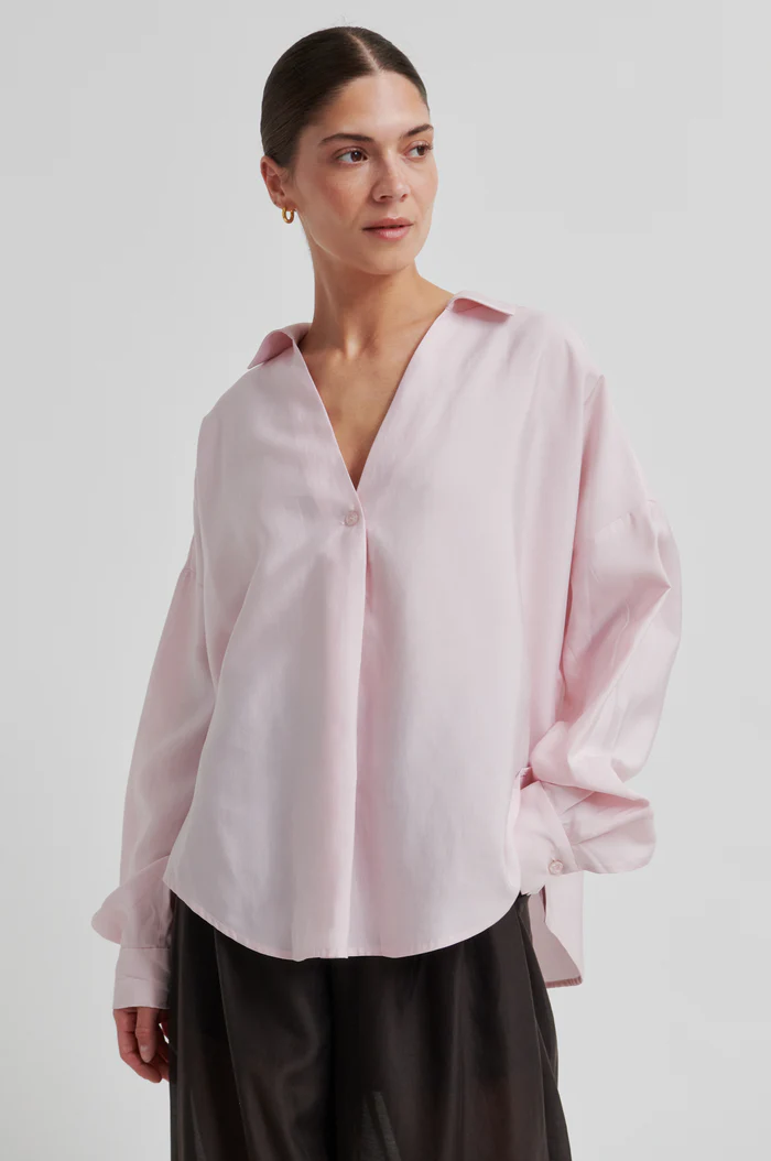 Second Female Timeline blouse Pale lilac