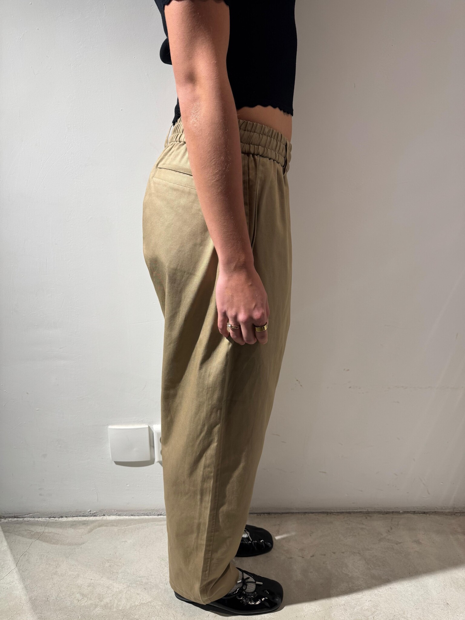AOAP OX easy pants Taupe