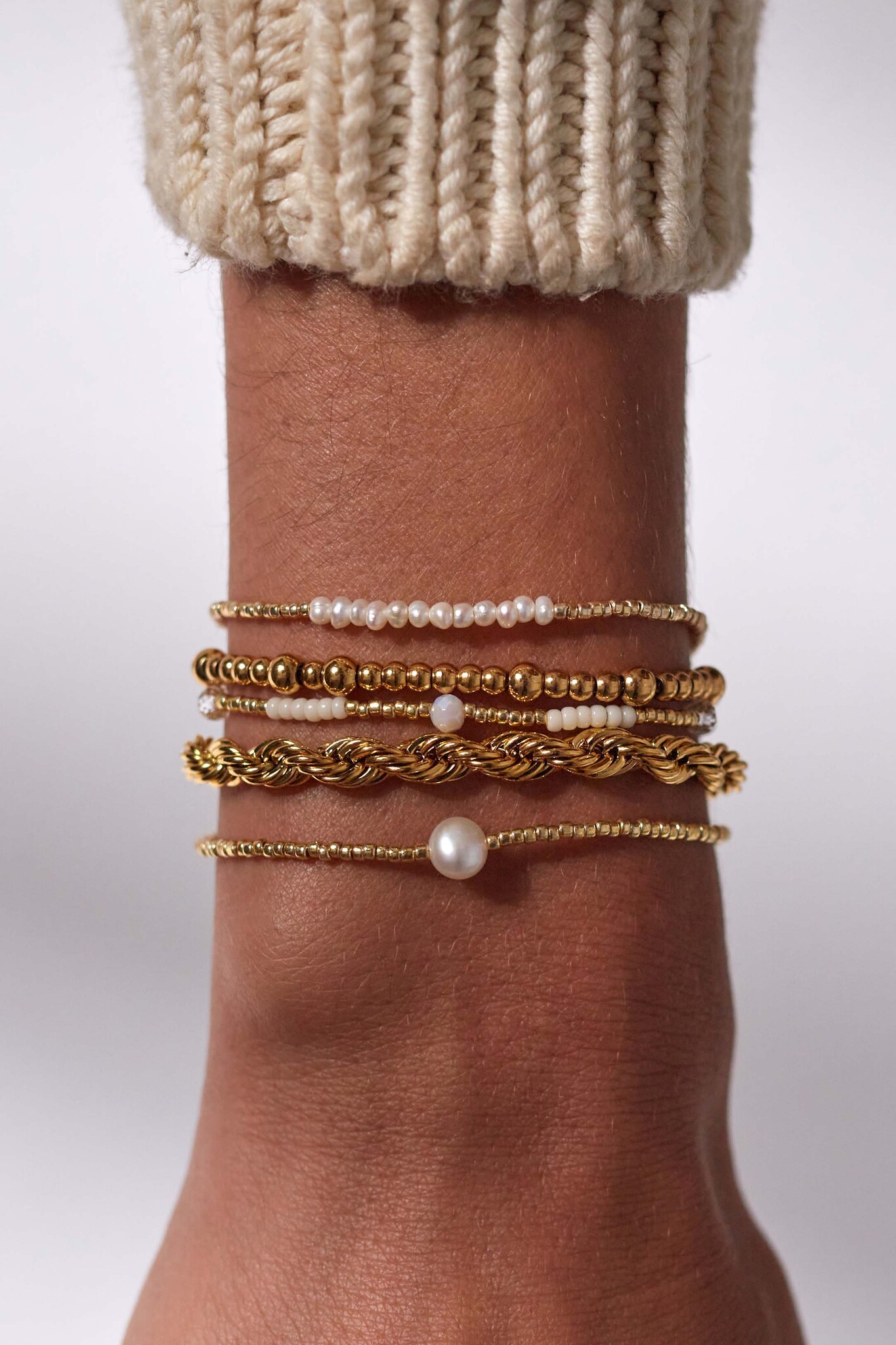 Anni Lu Slim pearly bracelet Gold