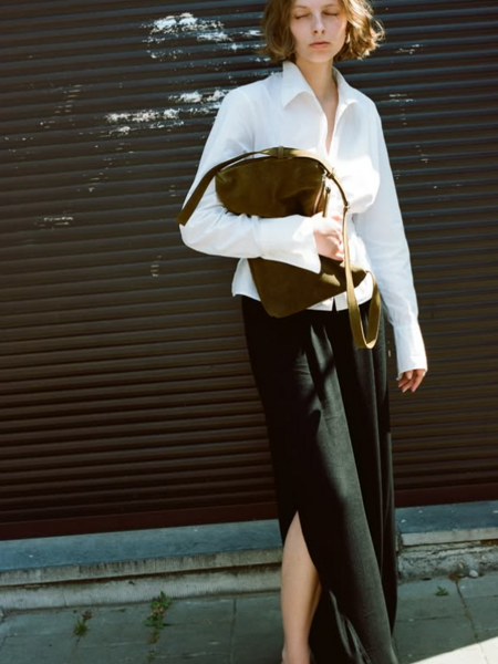 NONA Zip pocket bag Olive suede