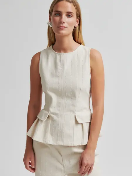 Second Female Roselia top Eggnog