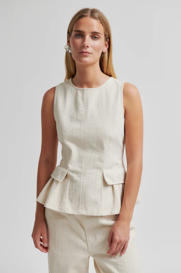 Second Female Roselia top Eggnog