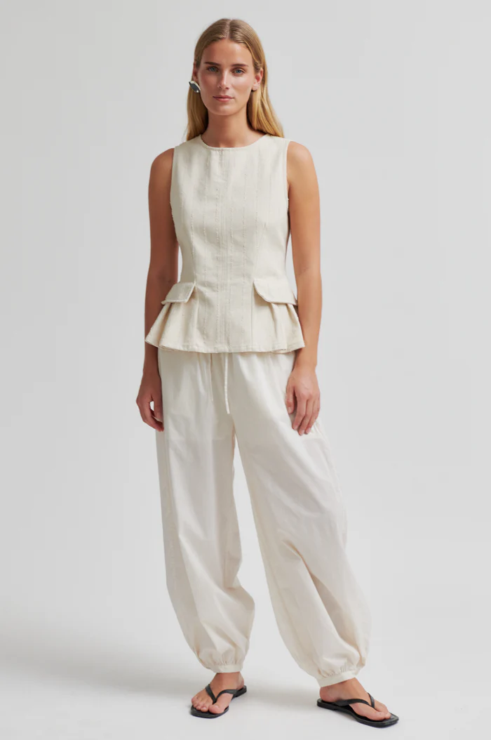 Second Female Roselia top Eggnog