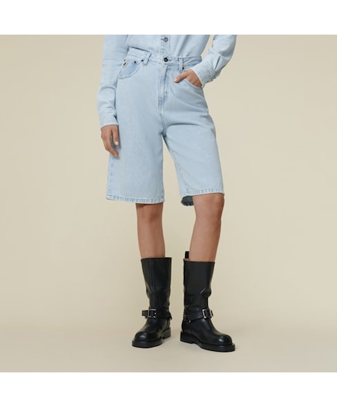 Lois Camille short Snow bleached