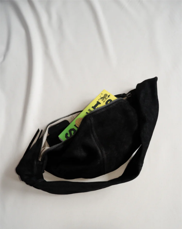 NONA Banana bag XL Black suede