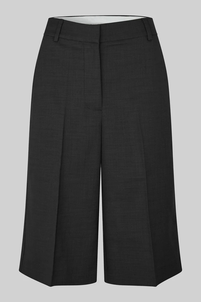 Second Female Sharo long short Black