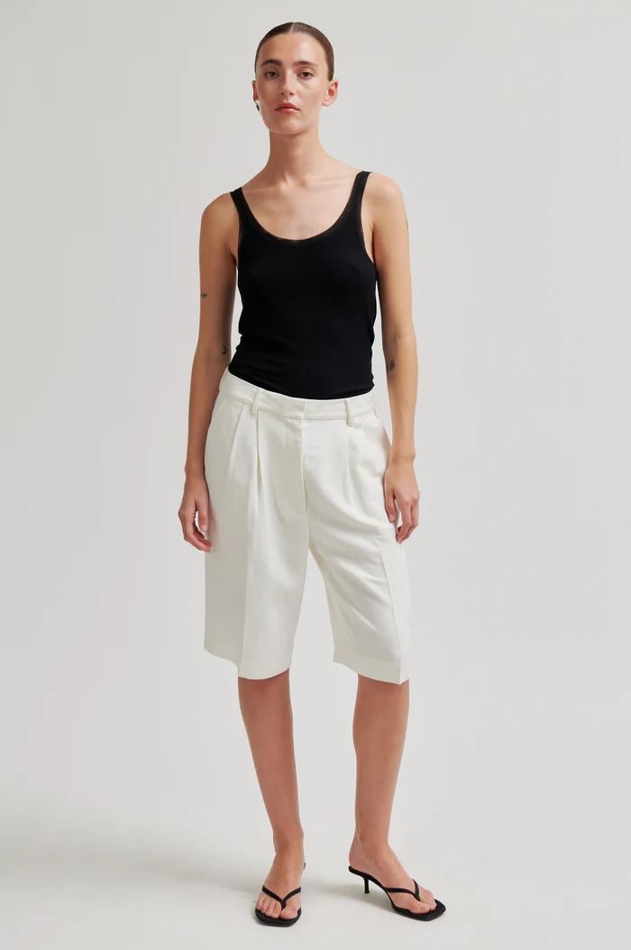 Second Female Lino shorts White Alyssum